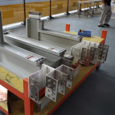 Guter Preis Niederspannungs-Kapsel-Sammelschiene Elektrisch Kupfer Aluminium Winkel Vertikale Stromschiene Speiseleitung Stromschienen Online